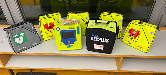 Defibrillator